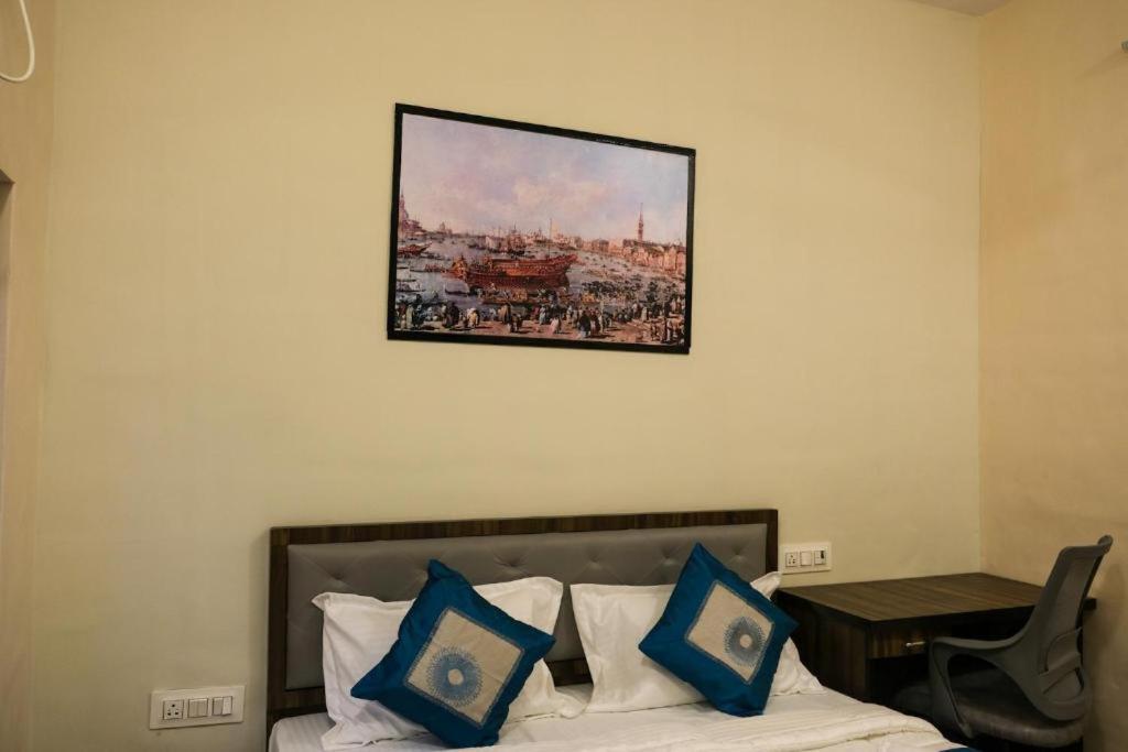 Hotel Vrc Mumbai Exterior photo